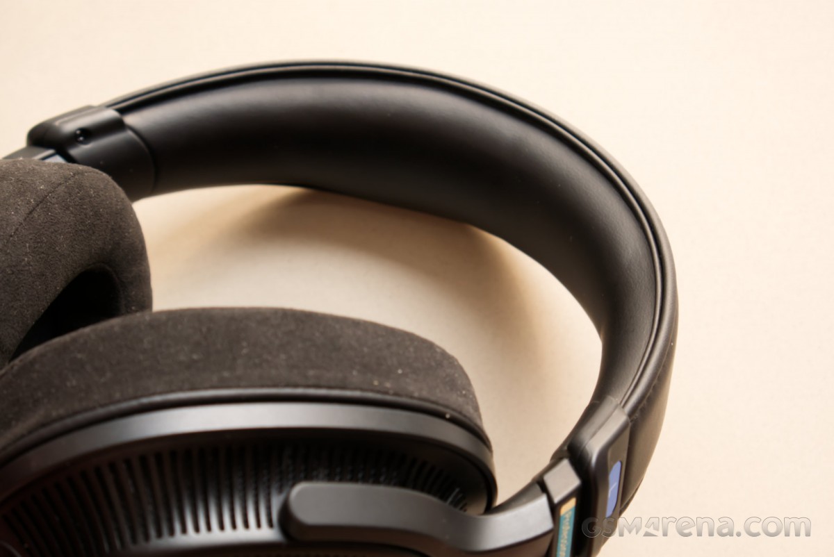 Sony MDR-MV1 headphones review