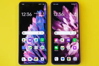 Oppo Find N2 Flip (left) and Find N3 Flip (right)