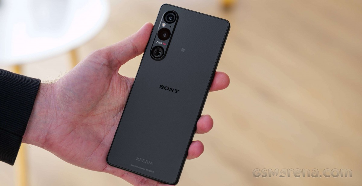 Sony Xperia 1 V получает Android 14 с Video Creator и улучшенным режимом Bokeh