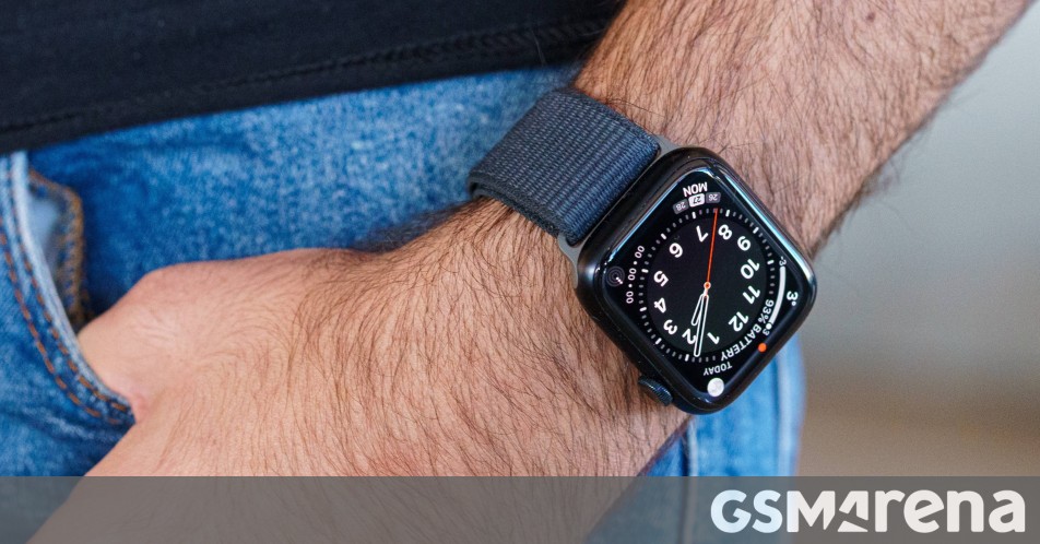Apple Watch Series X might use thinner motherboard material