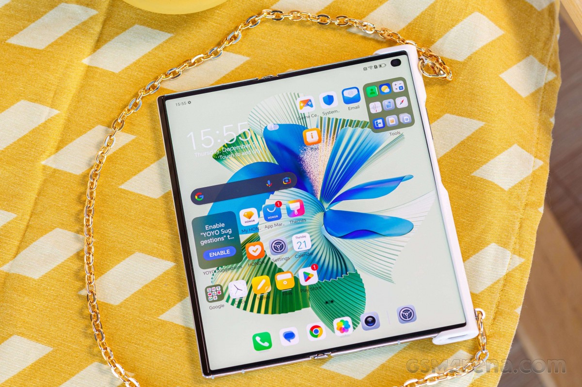 Honor V Purse in for review - GSMArena.com news