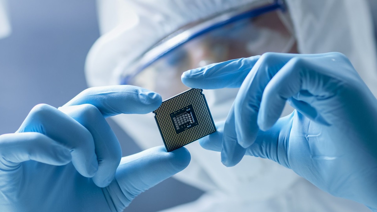 China sets aside $47 billion to boost its chip industry