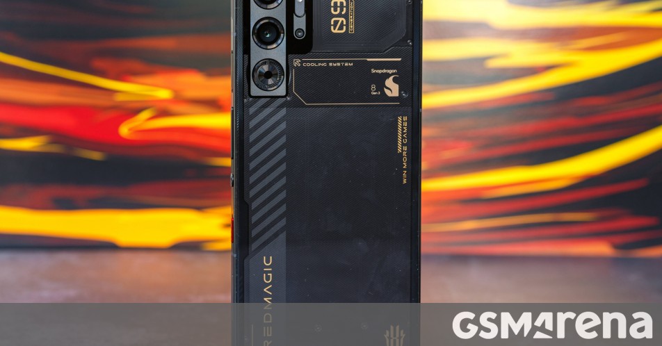 nubia Red Magic 9 Pro survives bend test from both sides -  news