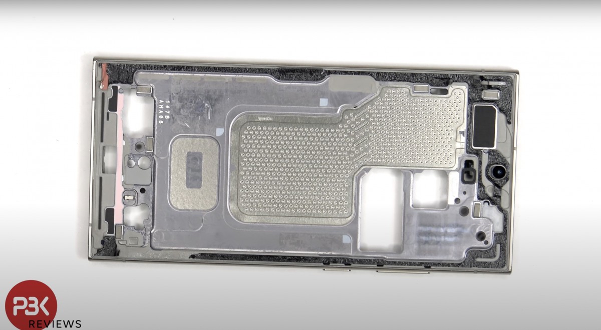 散熱堆料更足：拆機影片證實 Samsung Galaxy S24 Ultra 均熱板對比前代更寬大；易修性得高分！ 1