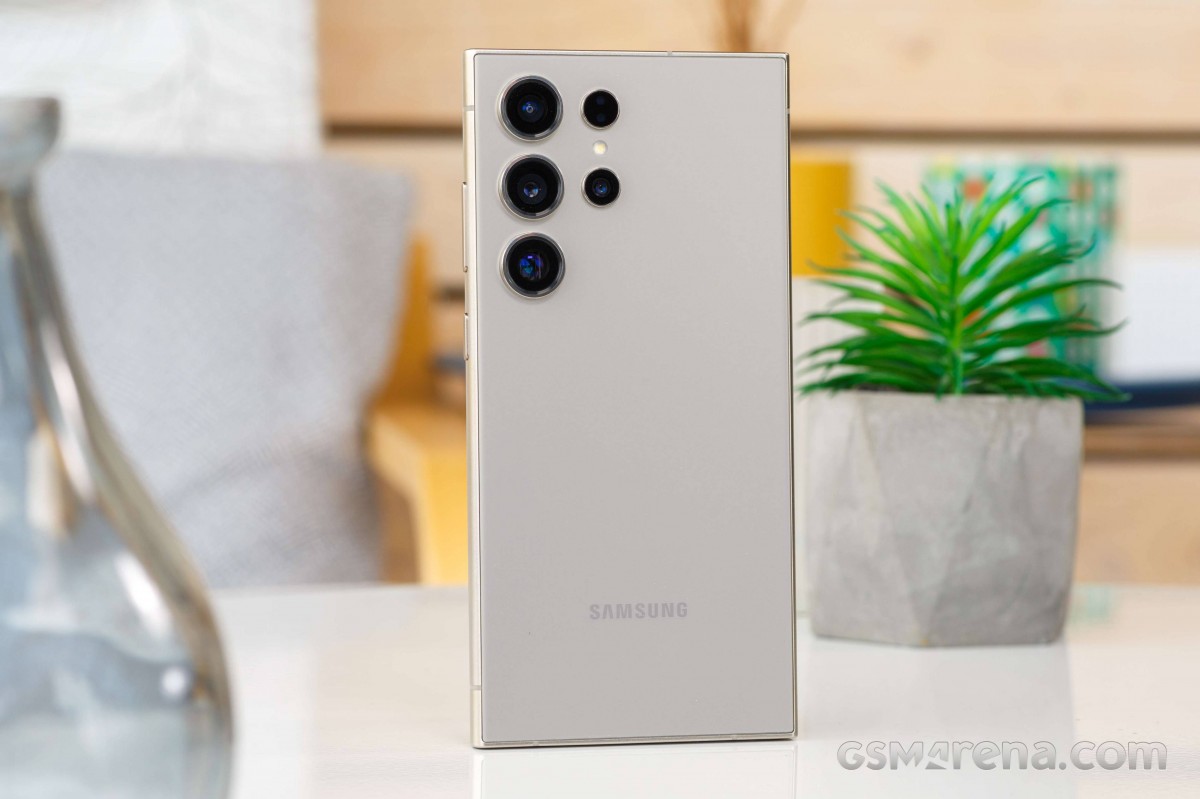 Samsung Galaxy S24 Ultra выставлен на обзор