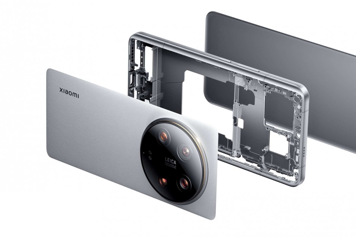 Xiaomi 14 Ultra is here: brighter 1-inch main camera, 5,300mAh battery