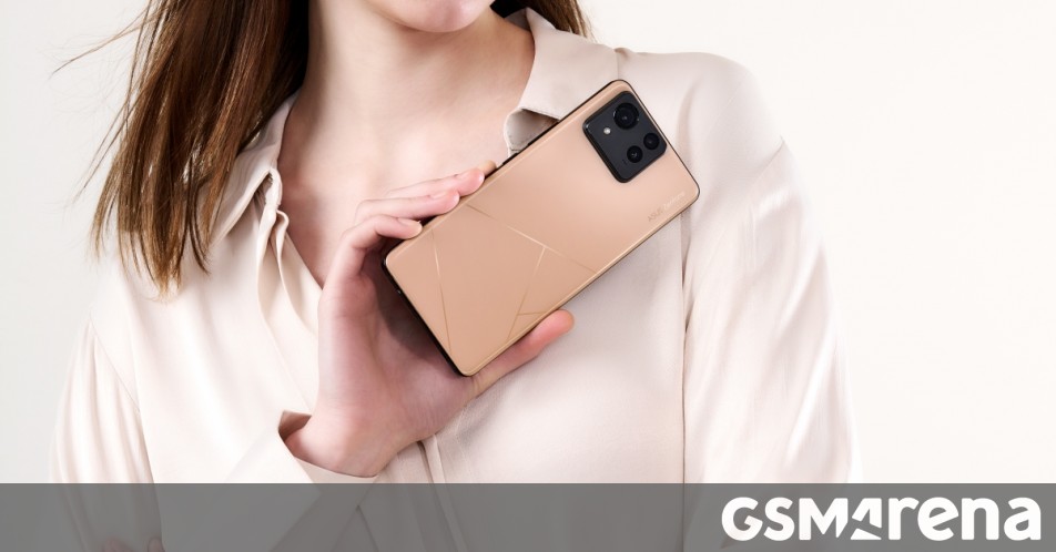 Asus Zenfone 11 Ultra is here: SD 8 Gen 3 and first triple camera
