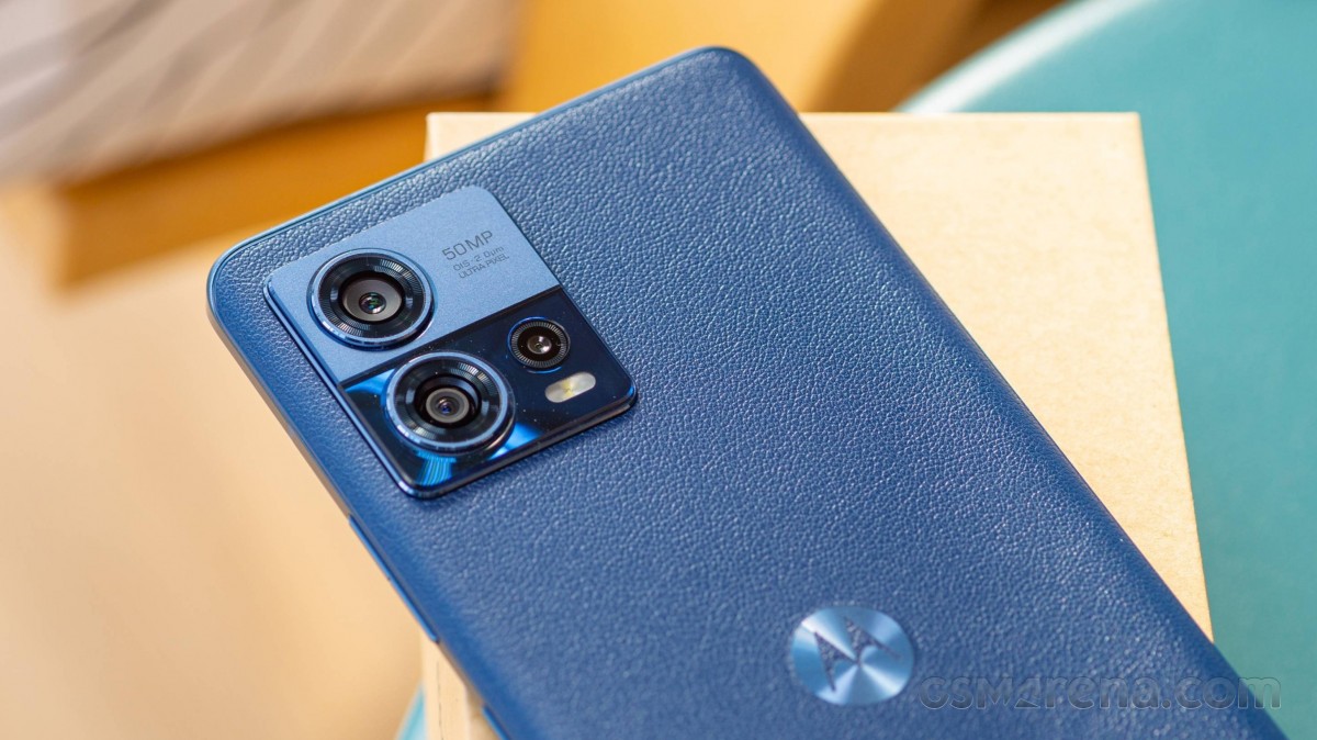 JIAFEI Cover Per Motorola Edge 30 Fusion Con Anello Girevole 360° E Supporto Magnetico – Antiurto Traslucido (Cielo Blu)