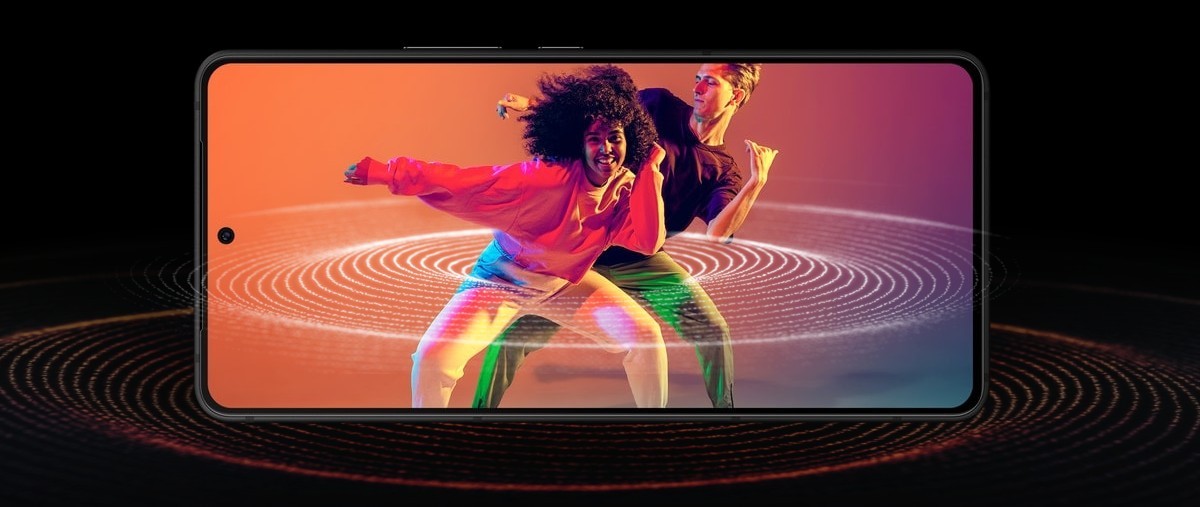 Asus Zenfone 11 Ultra: pantalla LTPO AMOLED de 6,78 pulgadas, 1-144 Hz, resolución FHD+
