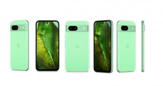 Google Pixel 8a in Mint (left) and Obsidian (right)