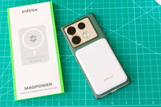 The MagPower portable wireless charging battery comes bundled