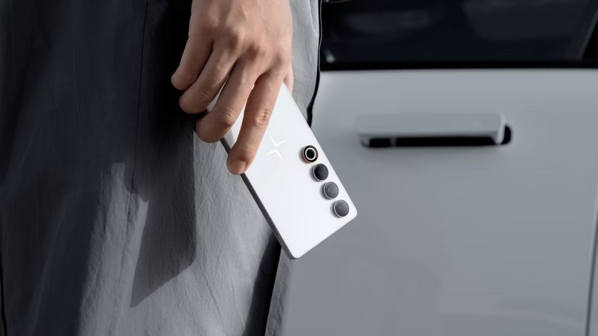 The Polestar phone has just been unveiled as the updated Meizu 21 Pro.