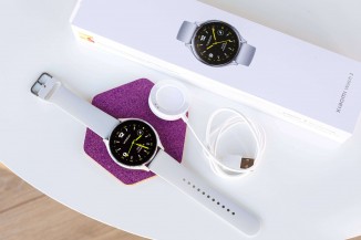 Unboxing the Xiaomi Watch 2, strap options