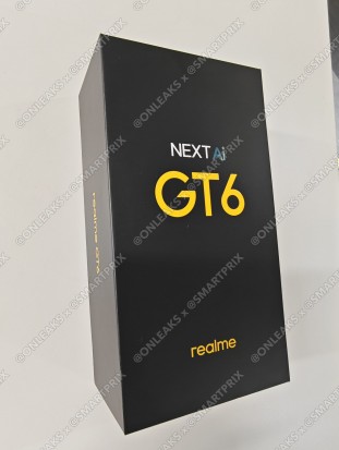 Realme GT6 leaked retail box