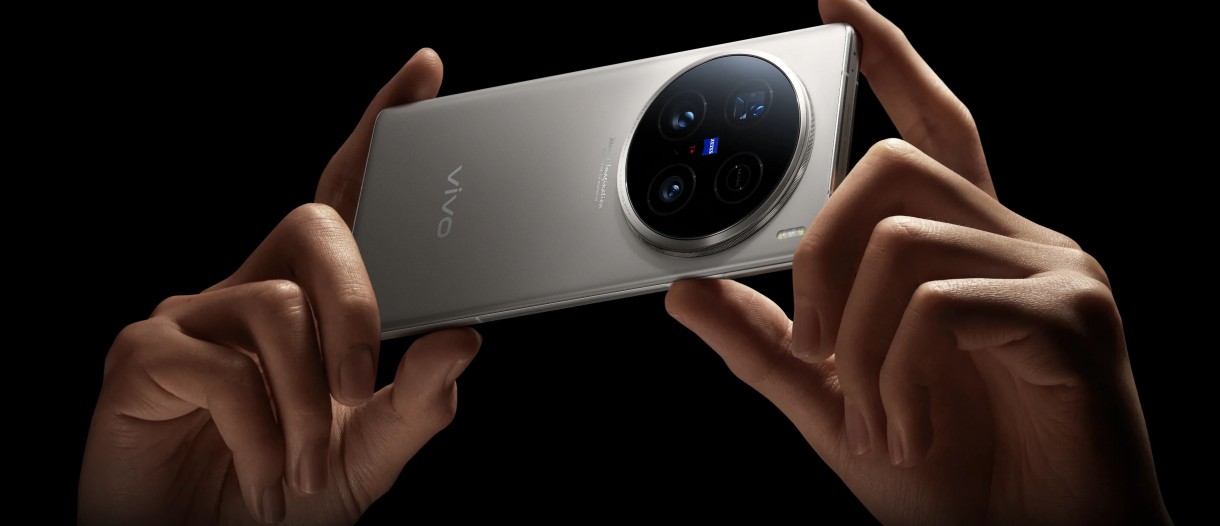 vivo X100 Ultra debuts with 200MP periscope cam and SD 8 Gen vivo X100 Ultra debuts with 200MP periscope cam and SD 8 Gen