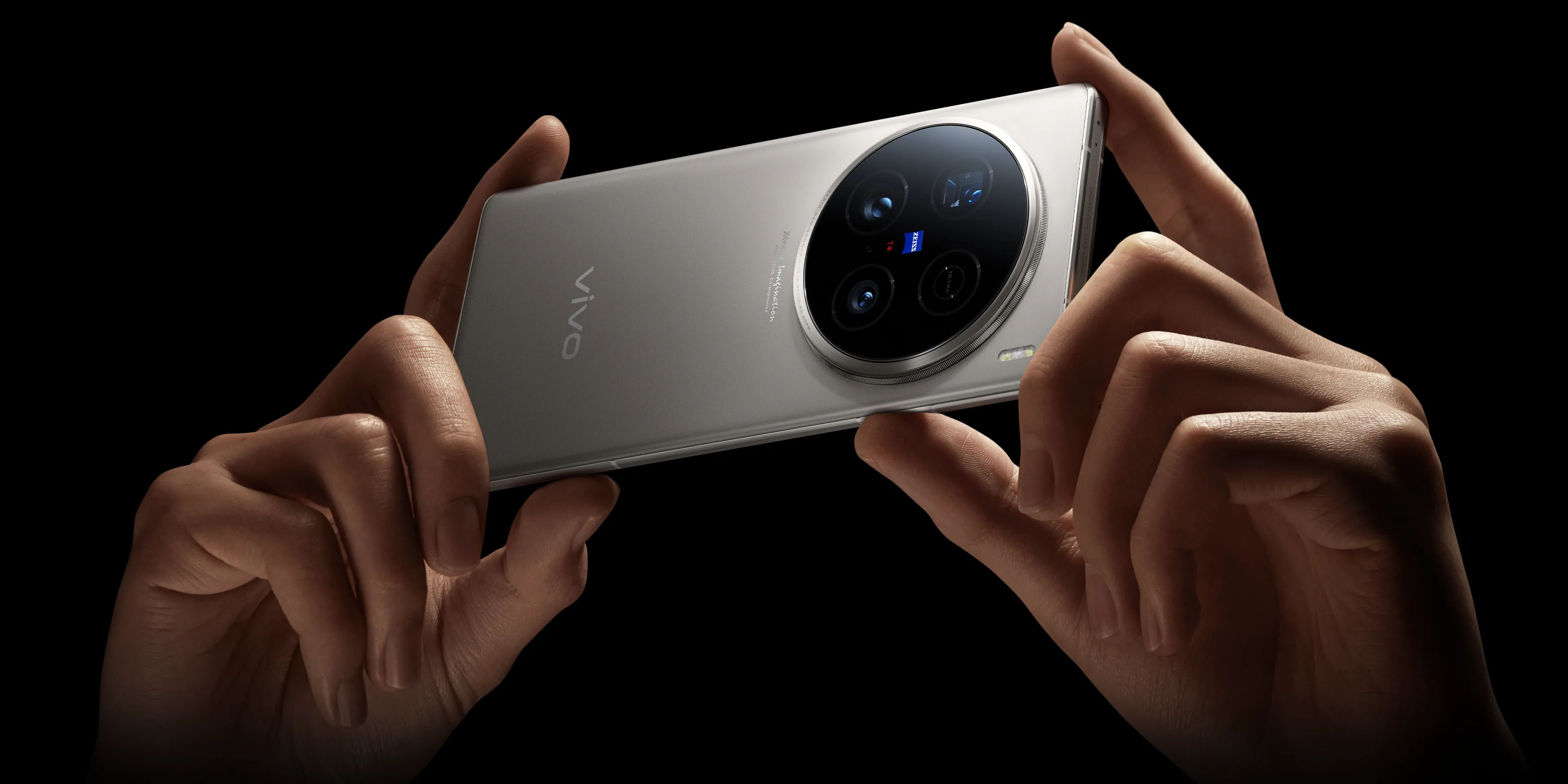 vivo X100 Ultra debuts with 200MP periscope cam and SD 8 Gen 3