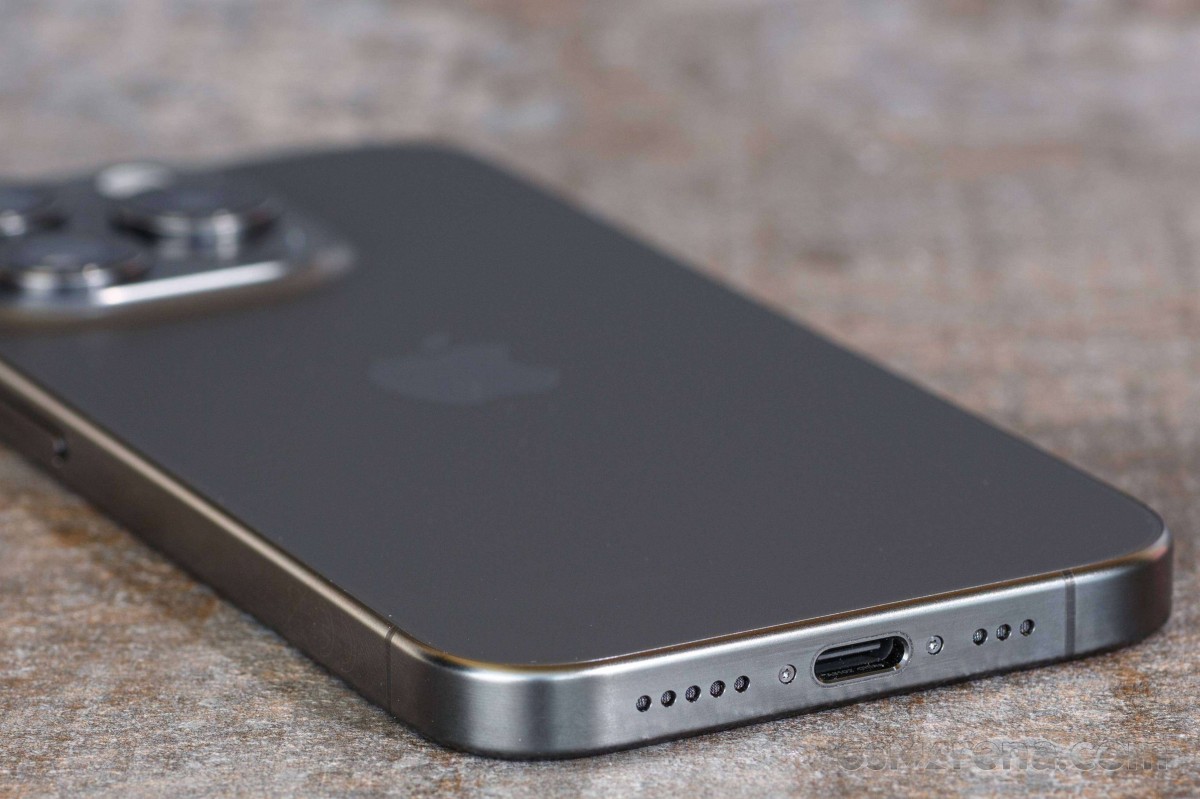 Report: Apple to make iPhone batteries easier to replace