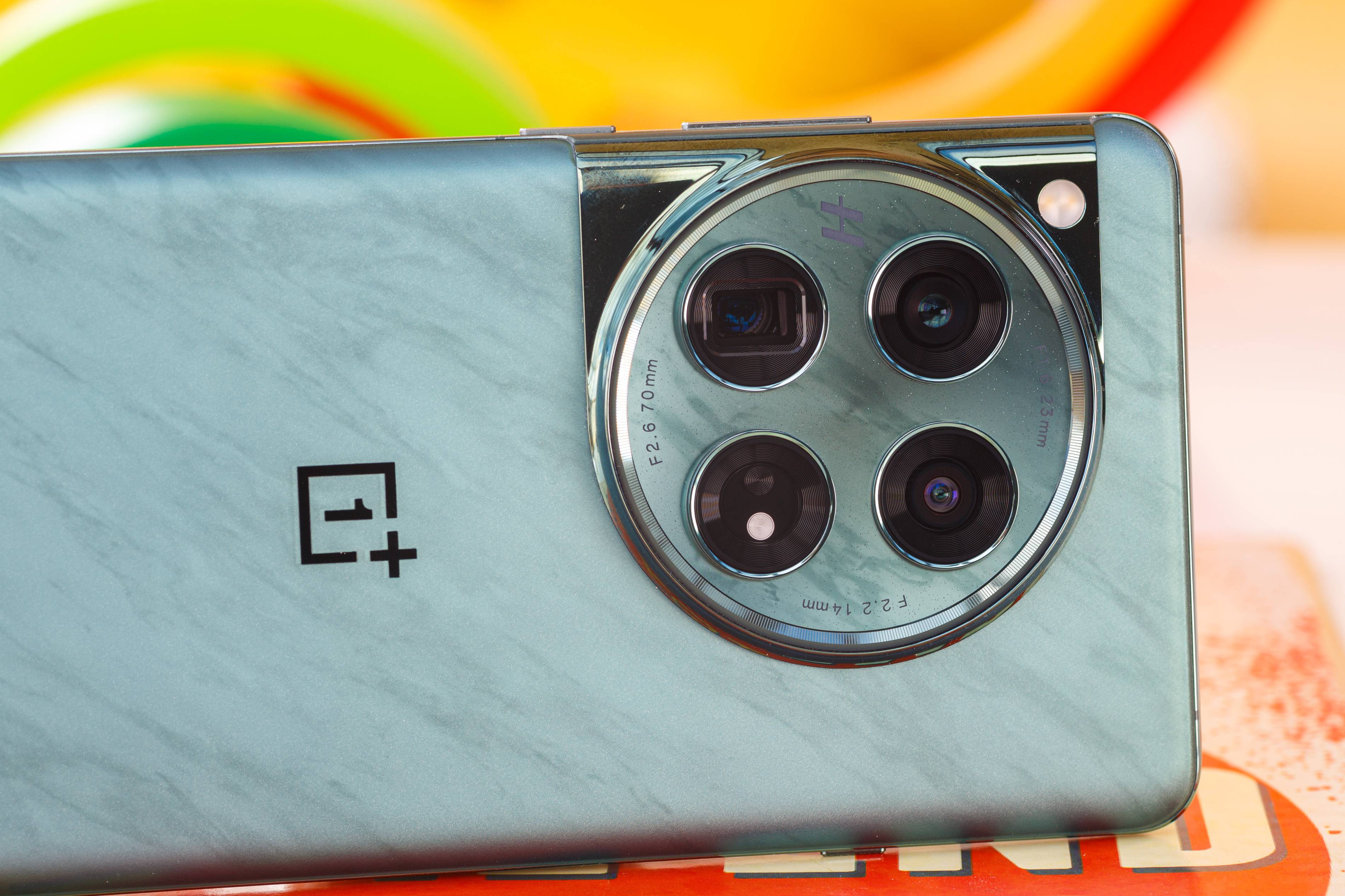 Более подробная информация об утечке камер OnePlus 13