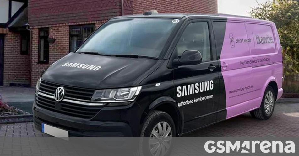 Samsung brings back the Repair Bus in Germany: smartphone repair comes to you