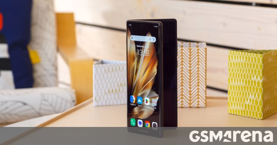 vivo X Fold3 Pro in for review