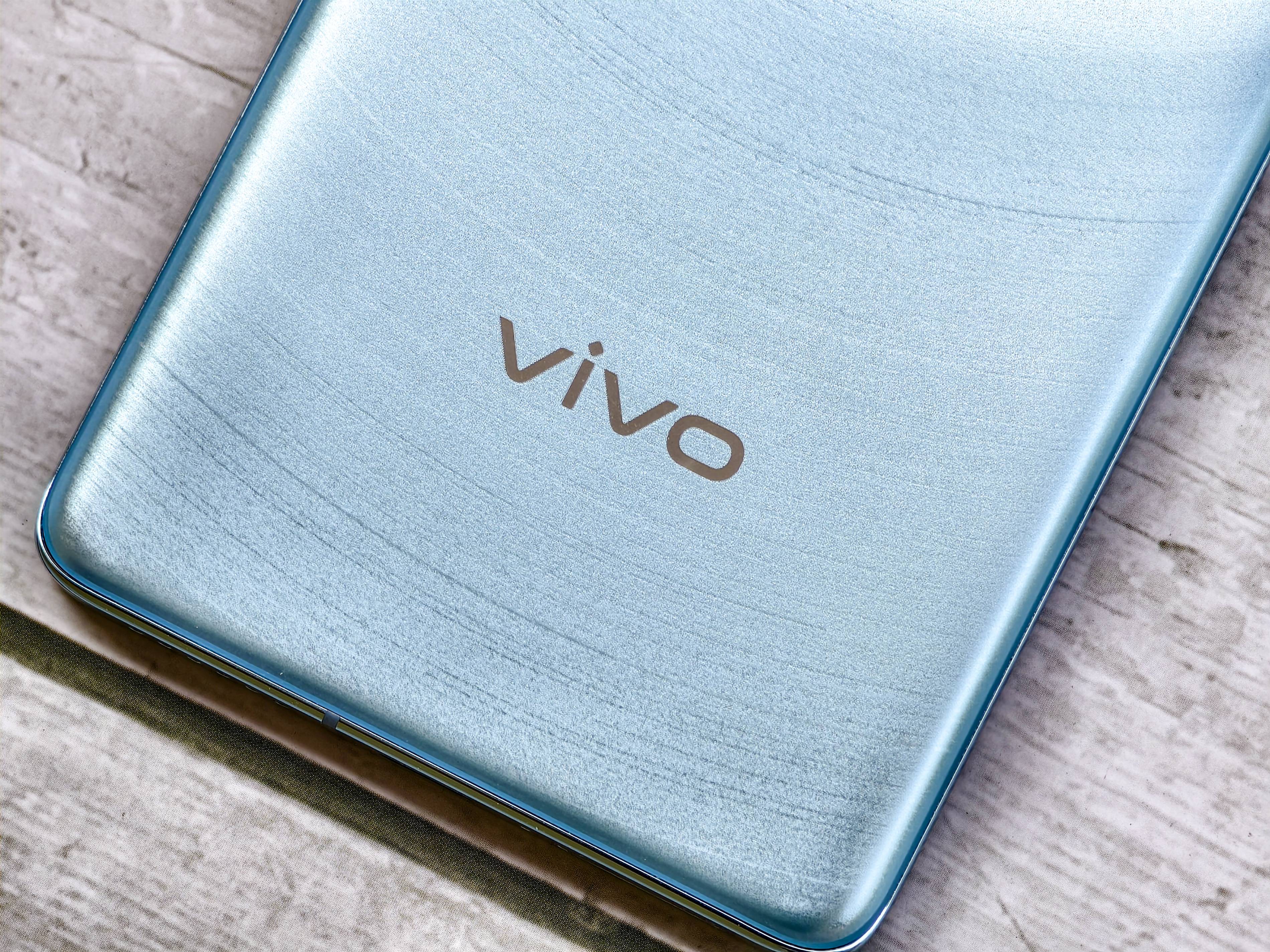 vivo X200 tipped to have a smaller screen than the X100