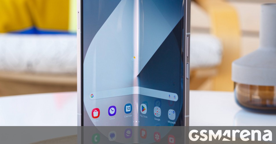 Samsung Galaxy Z Fold6 passes bend test with flying colors, gets promptly torn apart