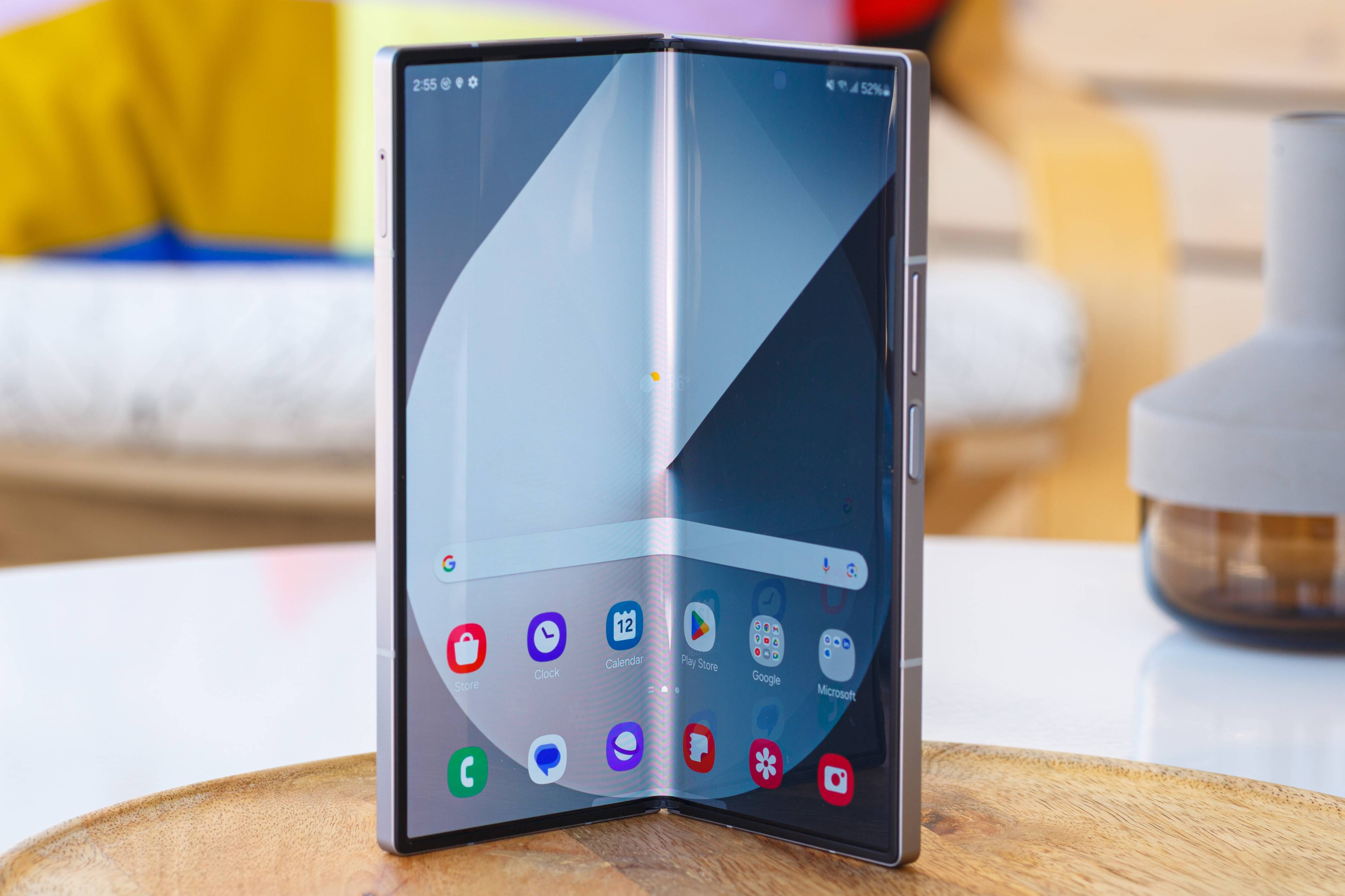 Samsung Galaxy Z Fold6 passes bend test with flying colors, gets promptly torn apart