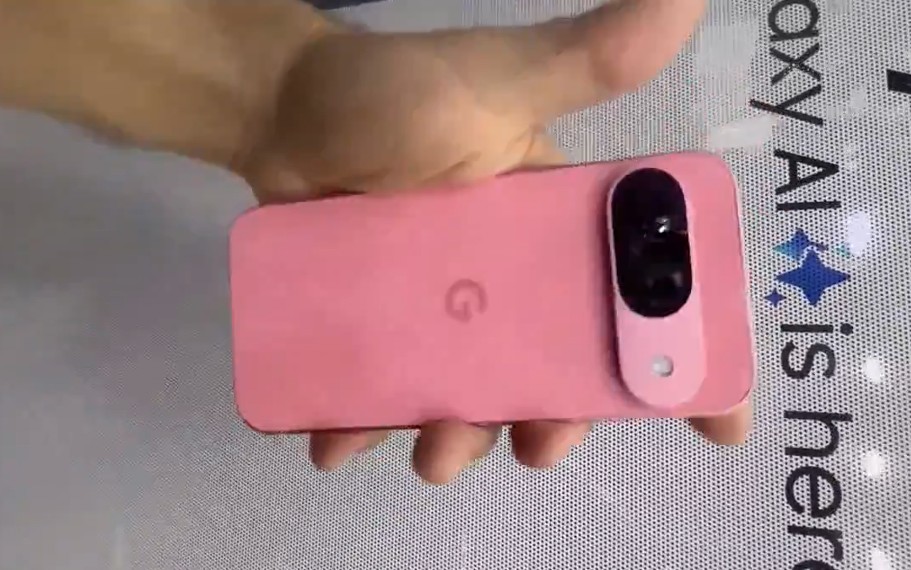 Google Pixel 9 (in Pink) handled on video