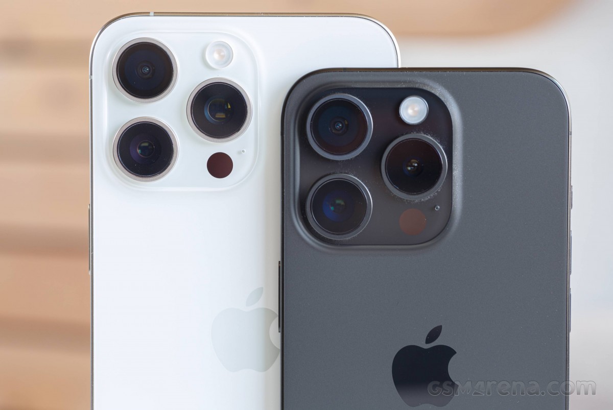 Apple plans to produce more iPhones this year, mostly Pro and Pro Max models