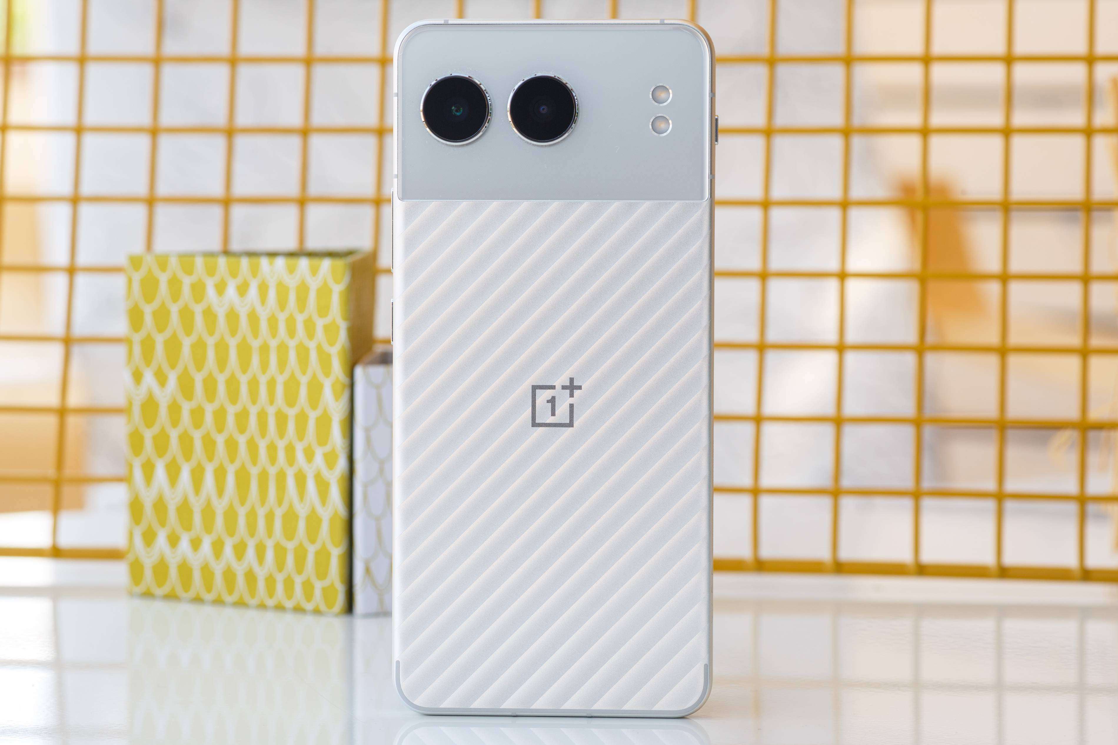 OnePlus Nord 4 на обзоре