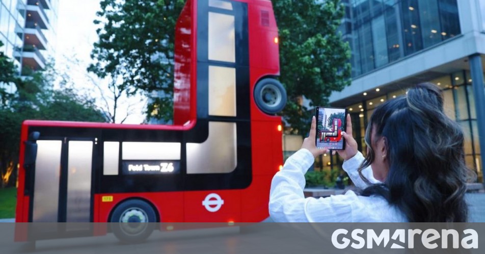 Samsung folds a London bus to promote its new foldables