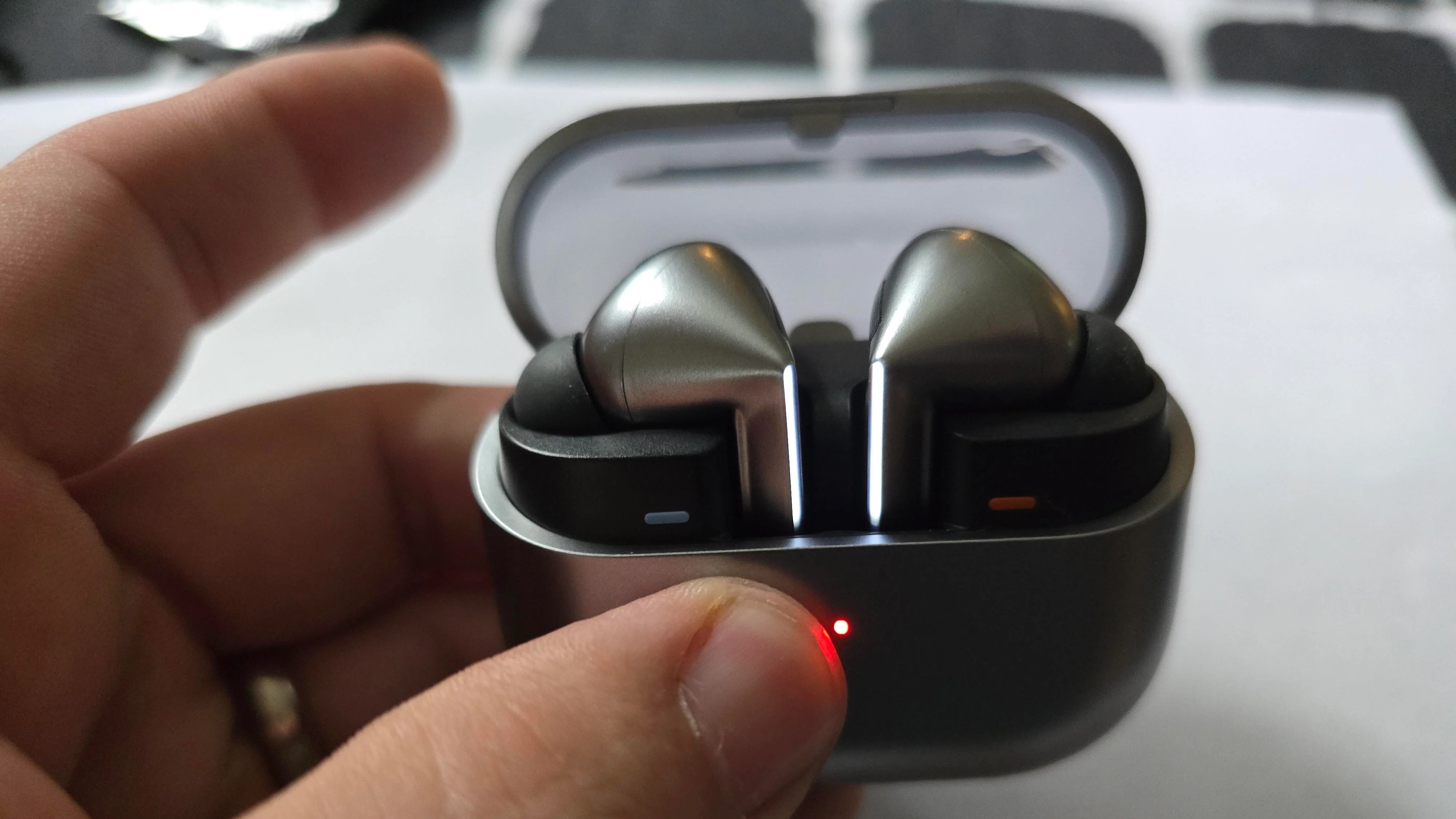 Samsung Galaxy Buds3 Pro's first impressions shared by early buyers ahead of next week's official debut