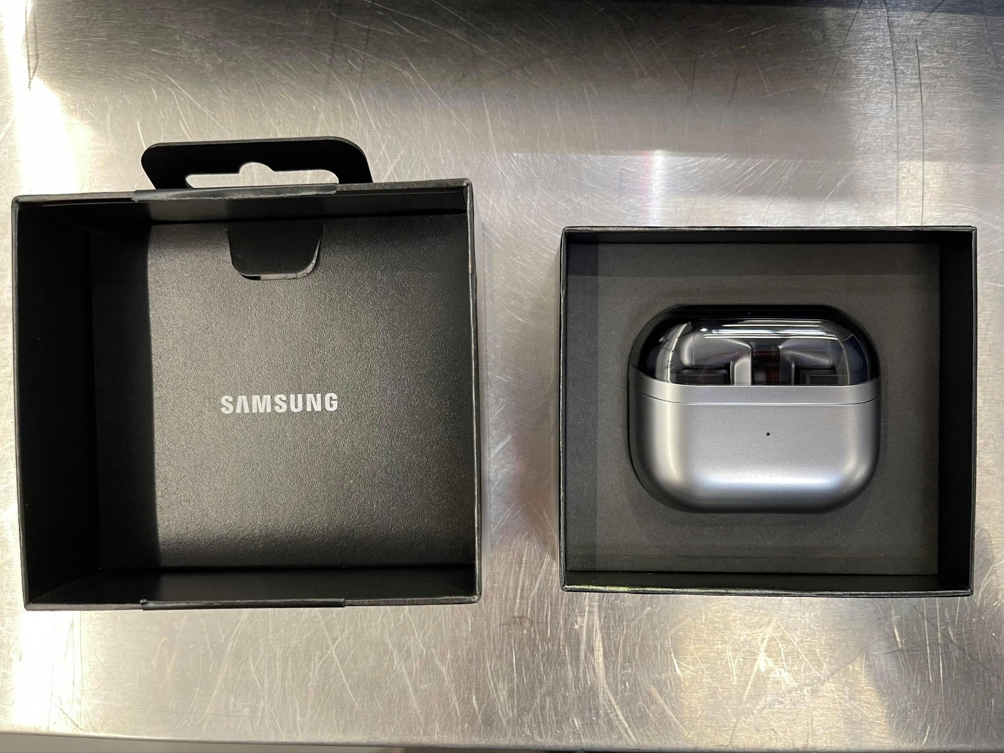 Samsung Galaxy Buds3 Pro pose for the camera ahead of next week's debut