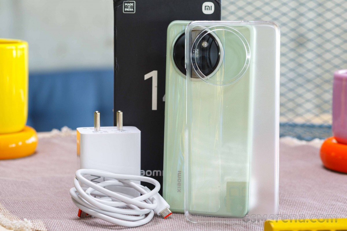 Xiaomi 14 Civi in Matcha Green unboxing and in for review