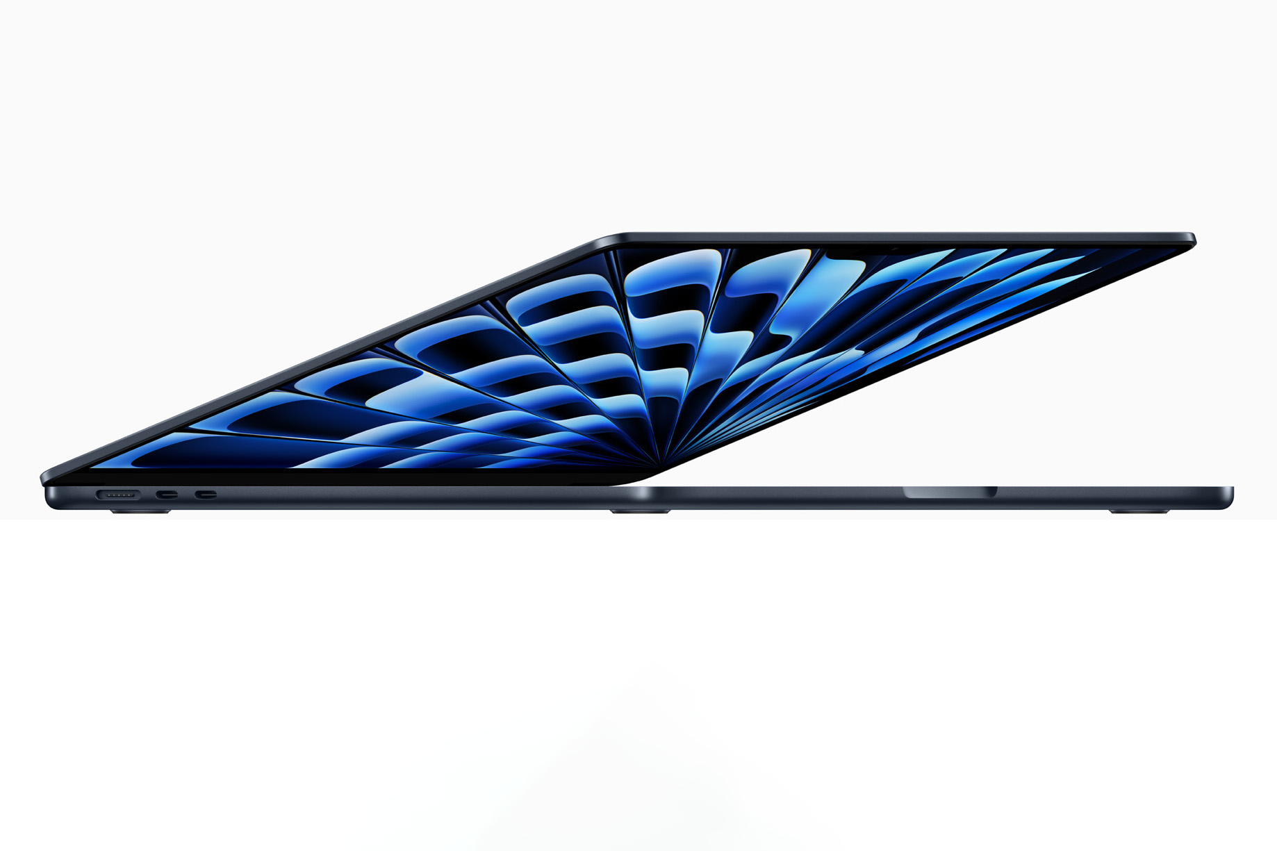 Kuo: Apple foldable delayed, again