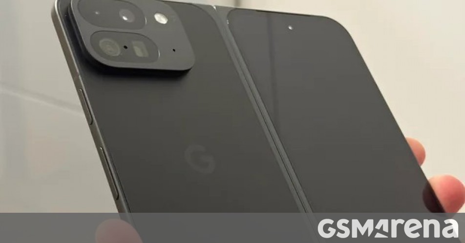 Google Pixel 9 Pro Fold retail unit gets unboxed, compared to the original Pixel Fold