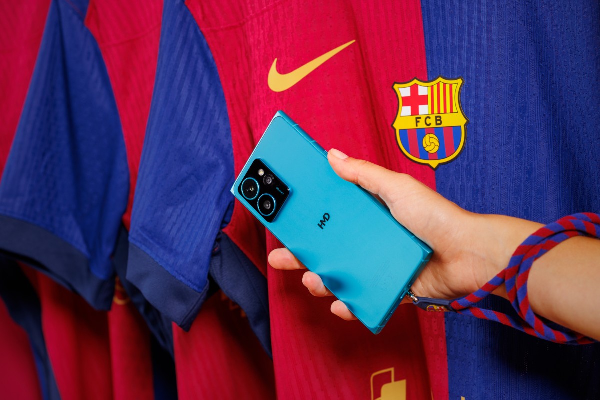 HMD becomes official smartphone partner of FC Barcelona