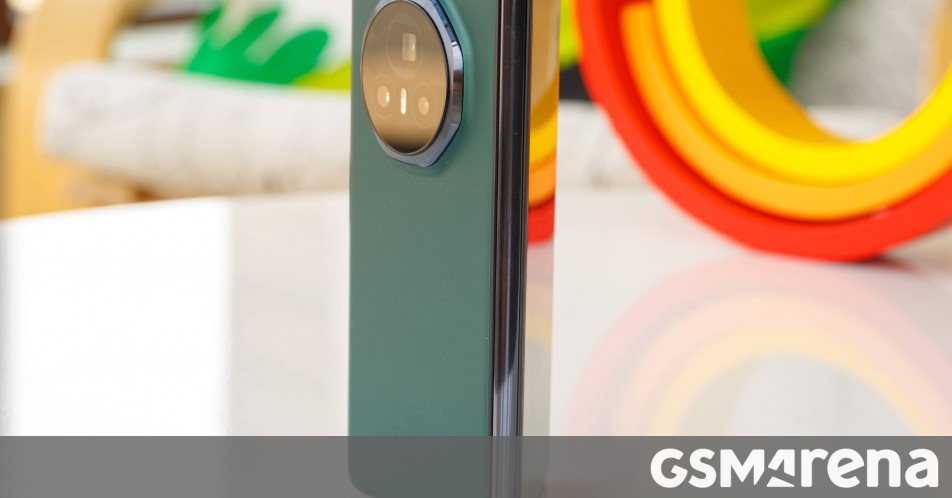 Honor takes a dig at Samsung Galaxy Fold6 with a hand-engraved Magic V3