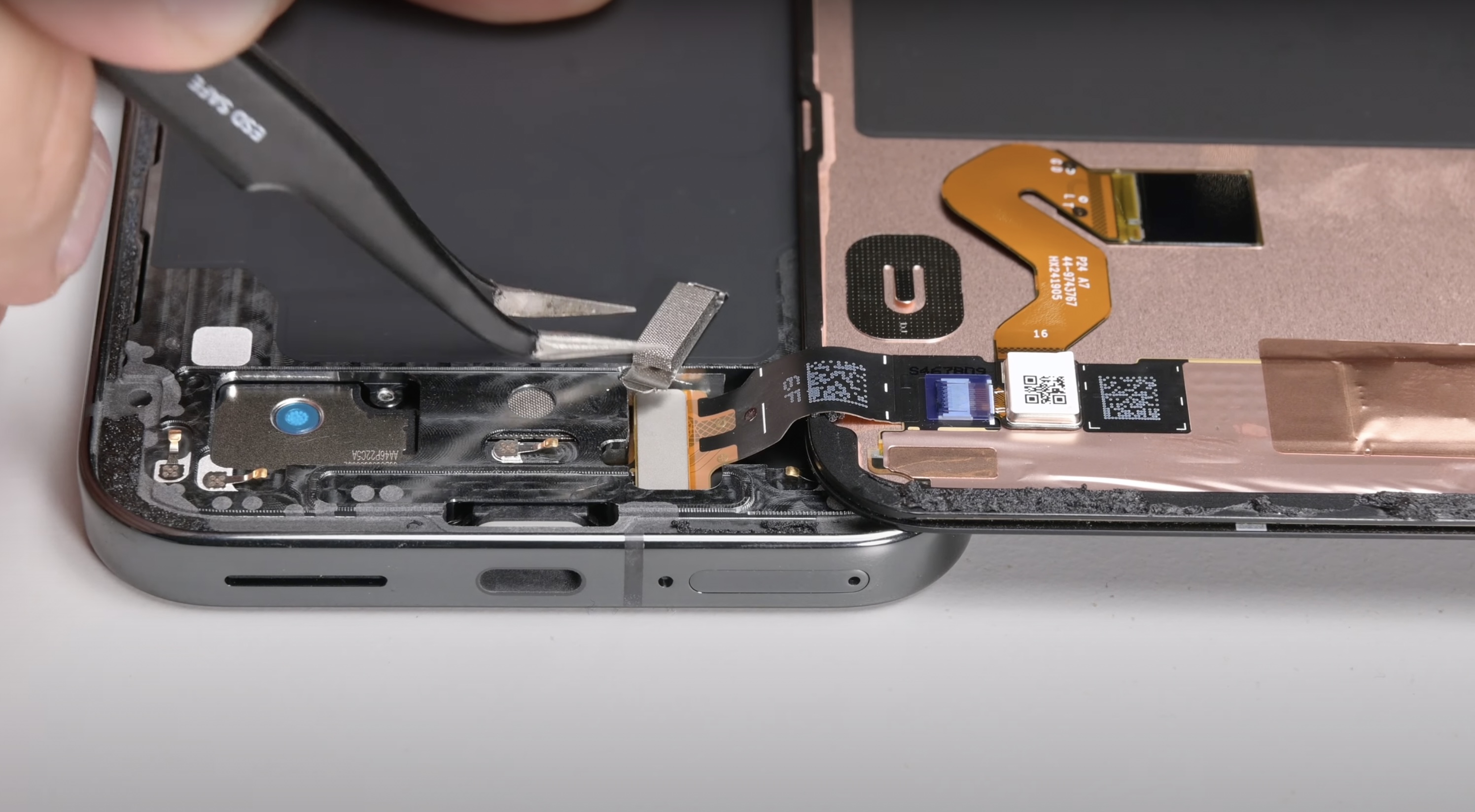 Google Pixel 9 Pro XL teardown reveals dual-entry design and fiddly battery removal process