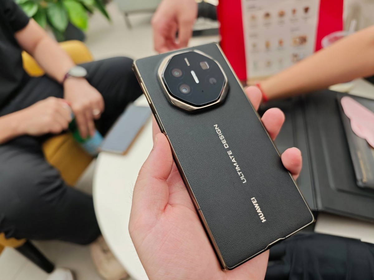 Huawei Mate XT Ultimate hands-on roundup - GSMArena.com news