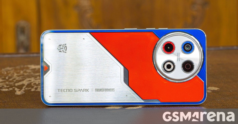 Tecno Spark 30 Pro Transformers Edition unboxing