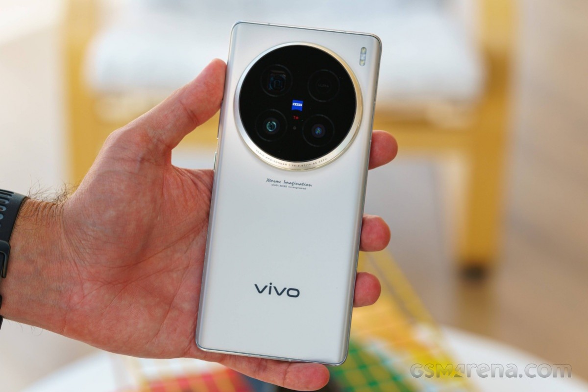 vivo flexes X200 camera capabilities of new telephoto shooter with 10x zoom