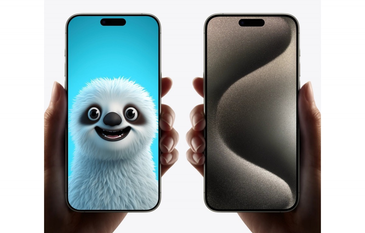 iPhone 16 Pro Max (left) vs iPhone 15 Pro Max (right) bezels