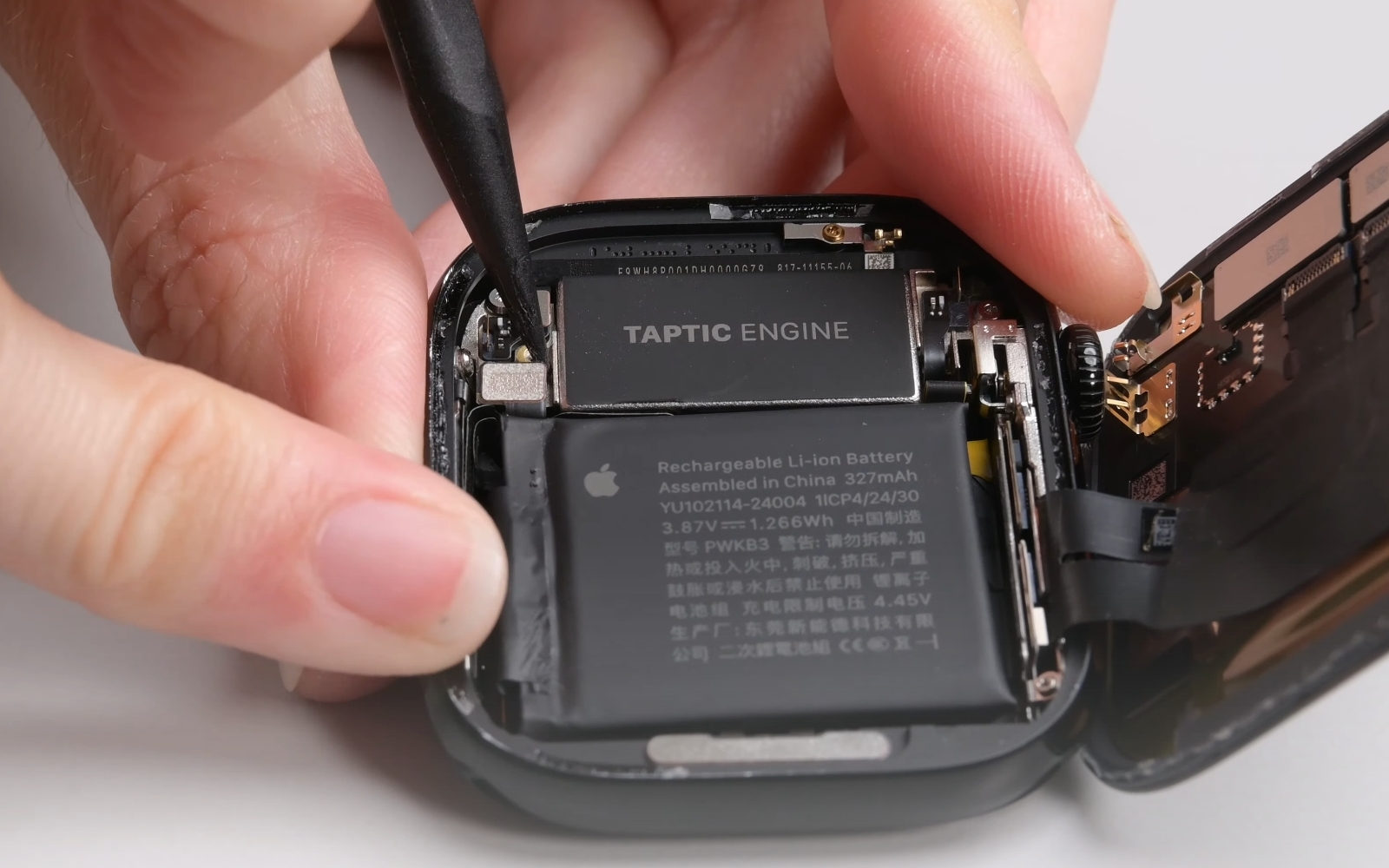 Apple Watch Series 10 teardown reveals disappointing repairability