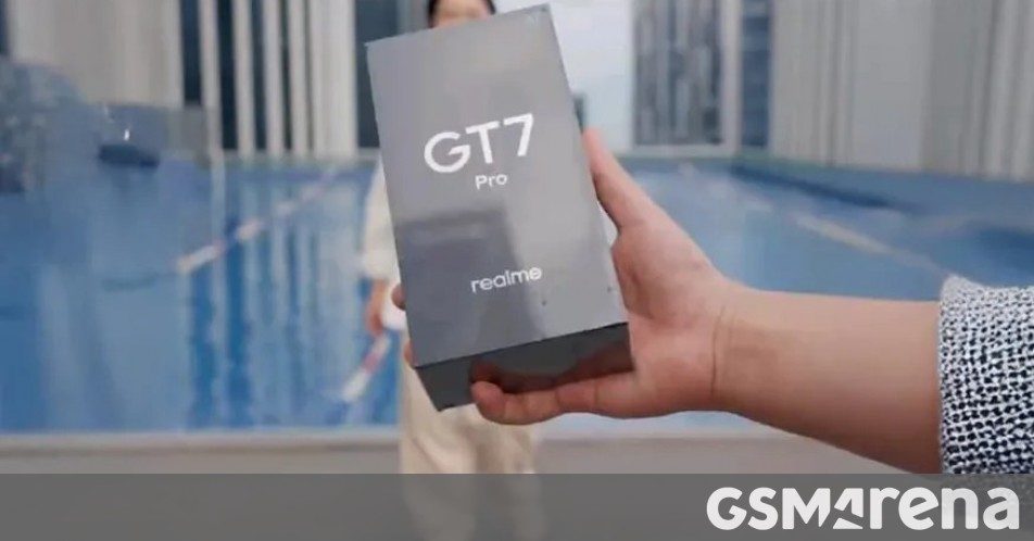 Realme GT7 Pro is unboxed underwater just as reservations begin