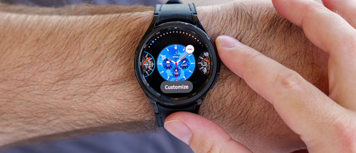 Samsung galaxy watch 5 good (WORN ONCE)