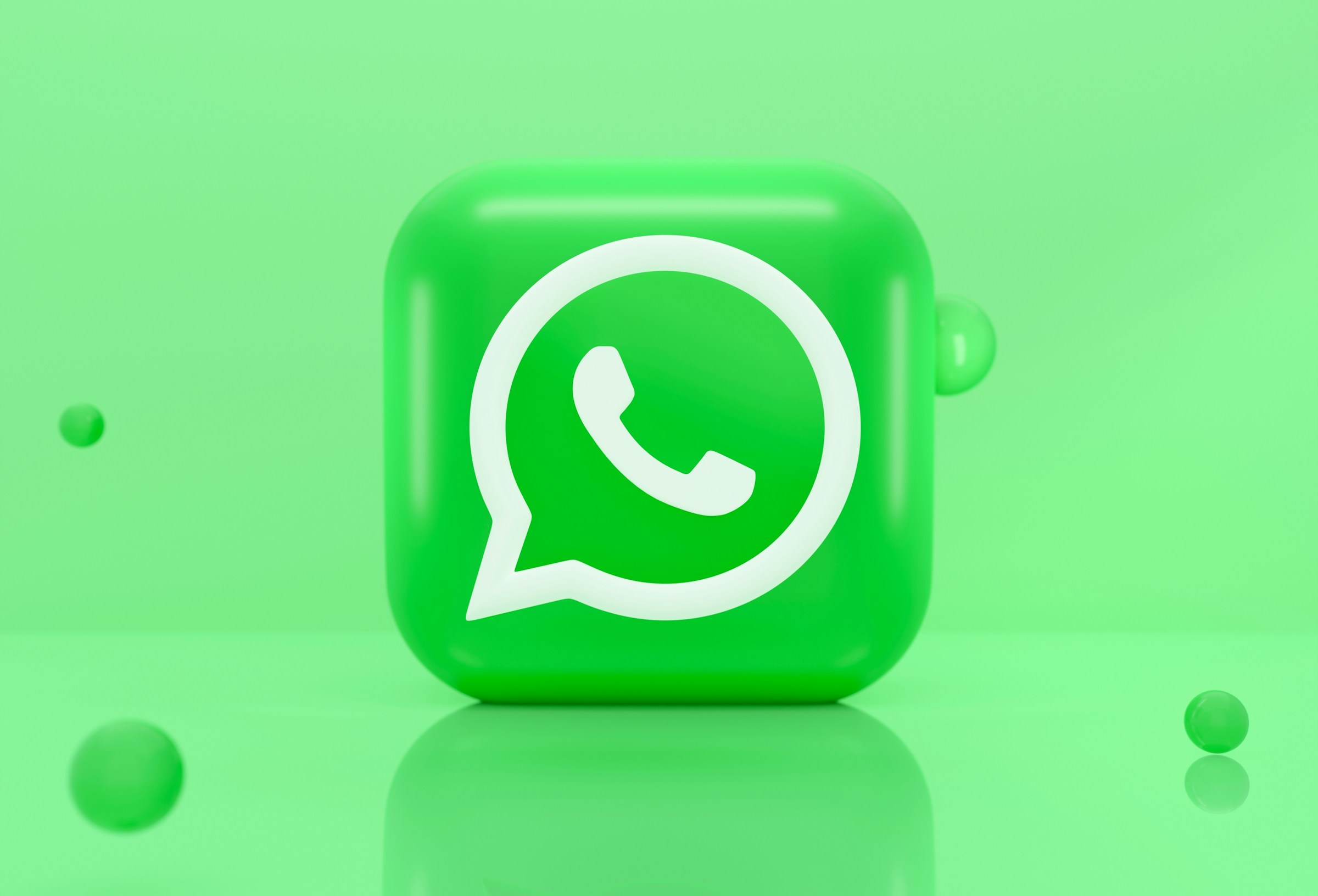 WhatsApp chat-specific themes are now rolling out