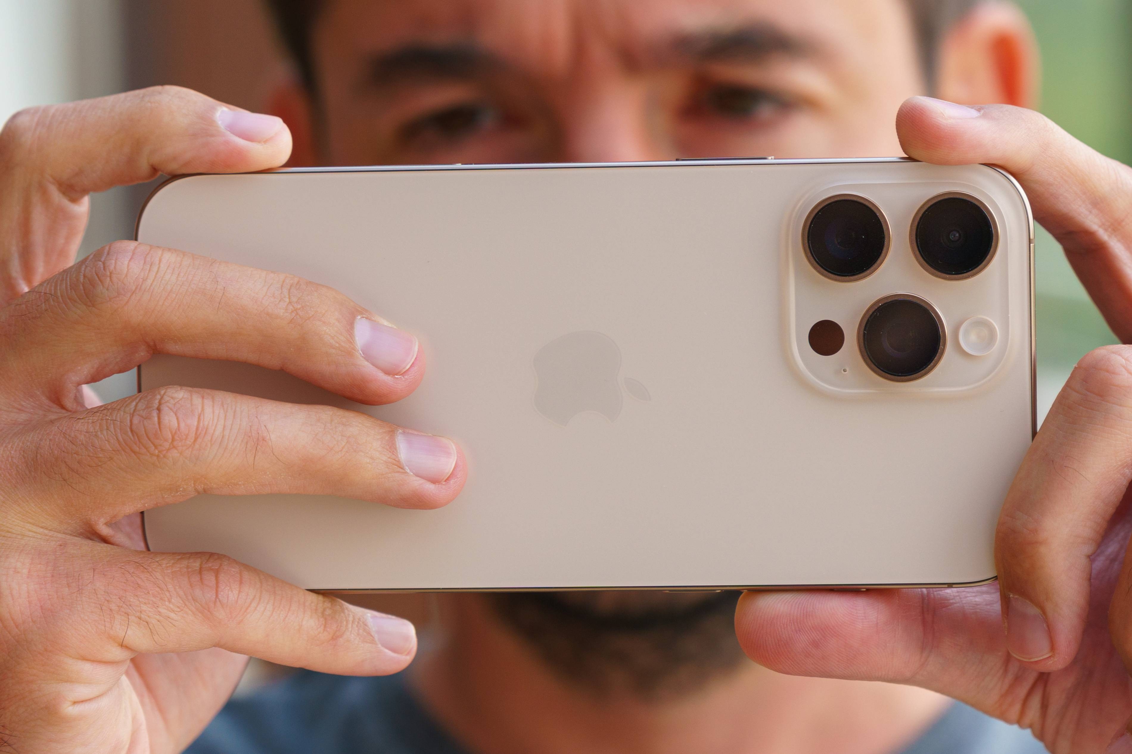 Apple iPhone 18 Pro's main camera to have variable aperture