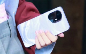 Honor 300 leaks in series of live images 