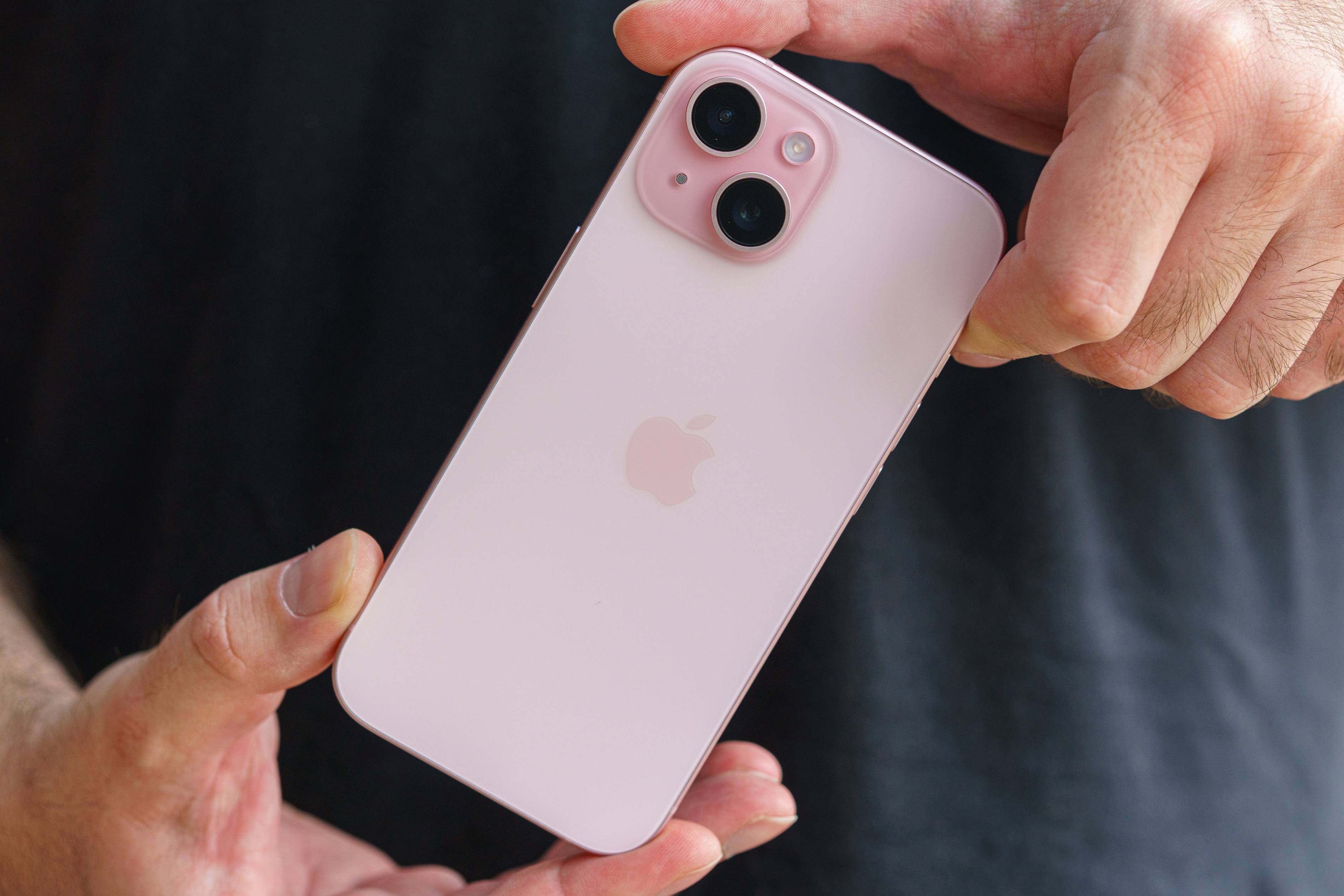 iPhone 15 is the best-selling smartphone in Q3 2024 worldwide